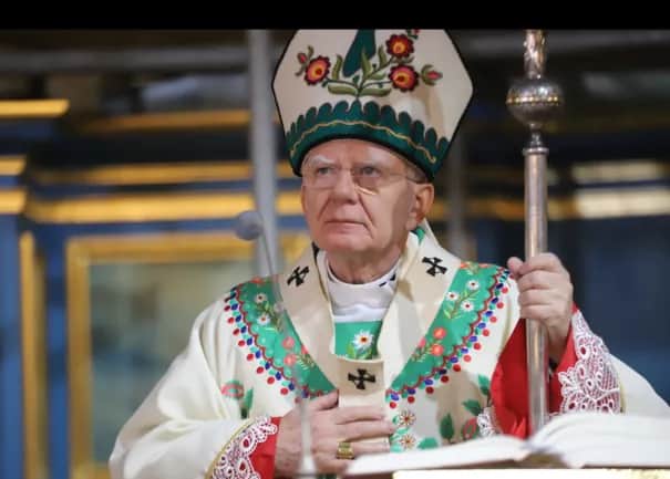 Biskup Jędraszewski ile ma lat? Zaskakujące fakty o jego życiu i karierze